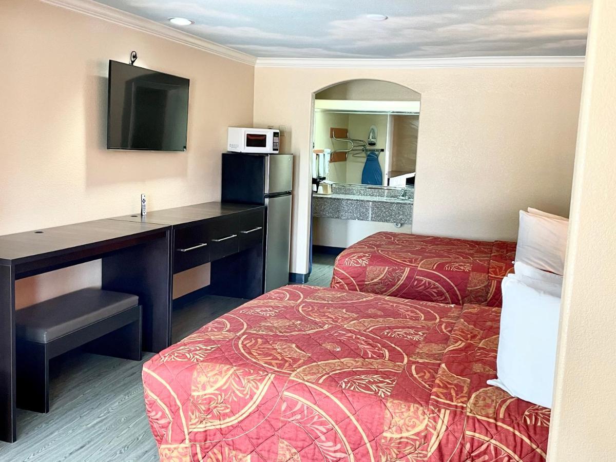 Luxury Inn Liberty Екстериор снимка