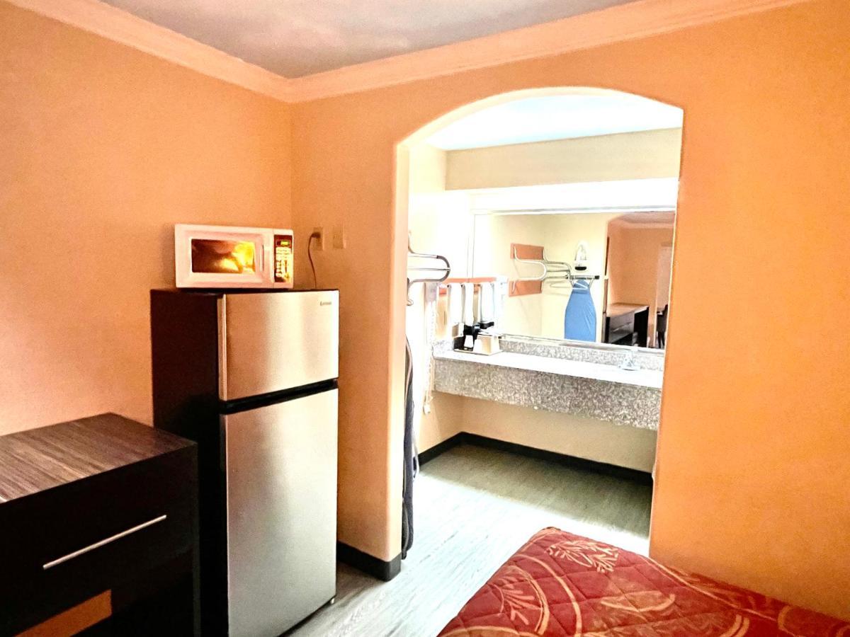 Luxury Inn Liberty Екстериор снимка