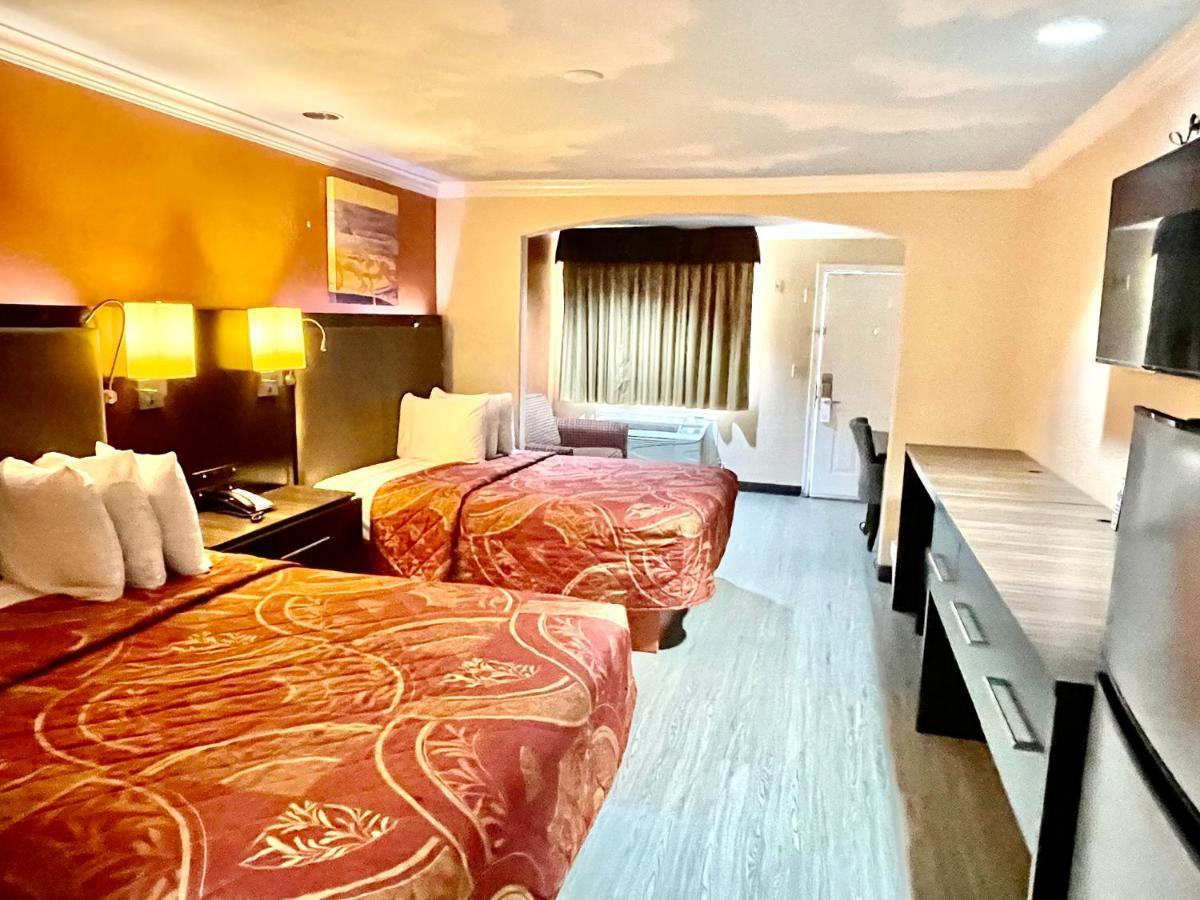 Luxury Inn Liberty Екстериор снимка