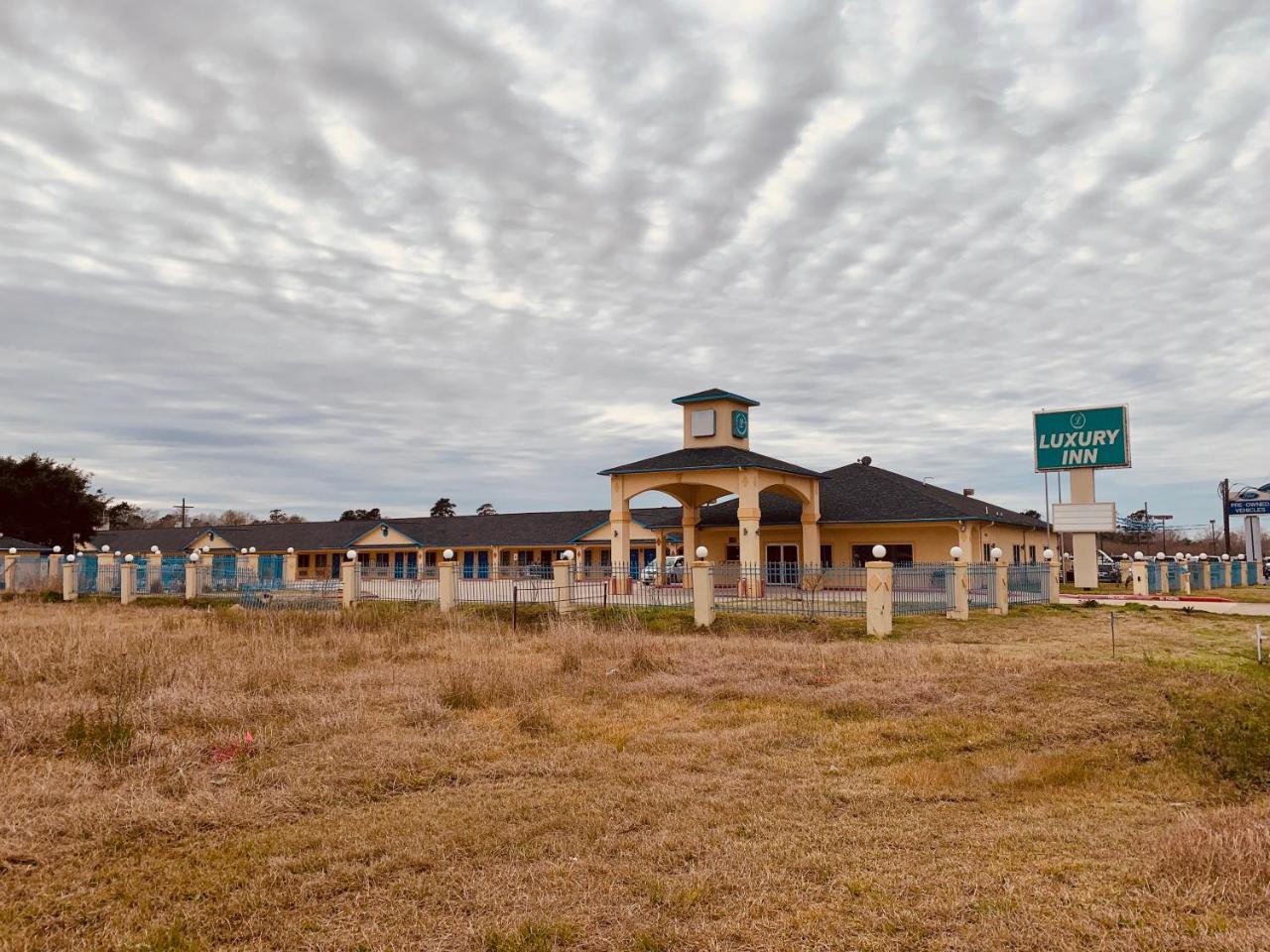 Luxury Inn Liberty Екстериор снимка